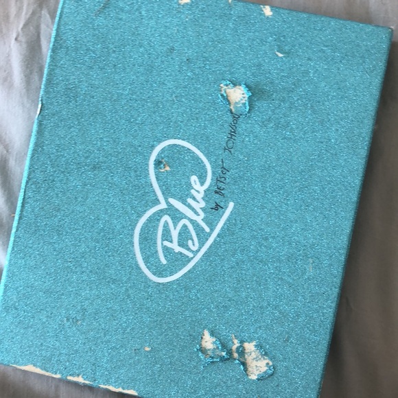 NWOT Betsy Johnson Gold Knot Heels - Picture 5 of 5